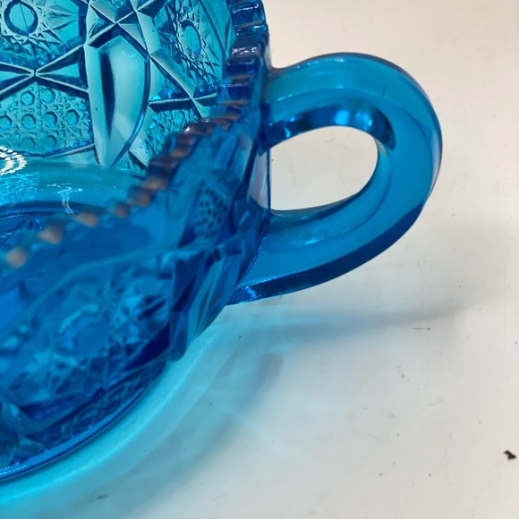 LE Smith  Blue Handled Glass Nappy Dish - Picture 4 of 6